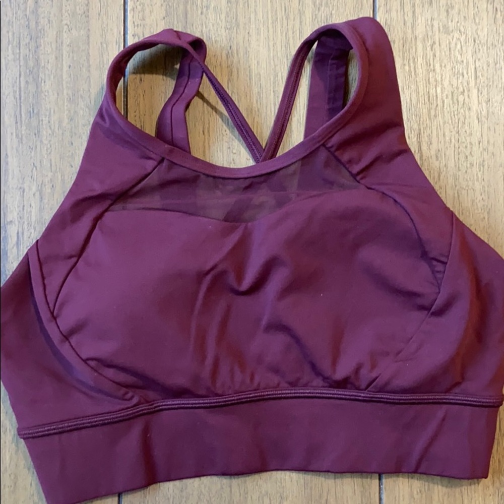 Lululemon sports bra